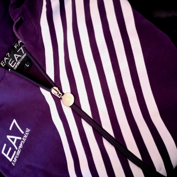 Emporio Armani deep purple hoodie women’s size medium - Picture 10 of 10